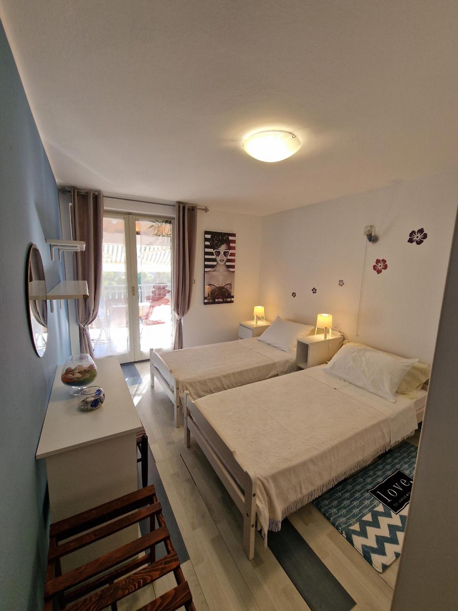 Apartments And Rooms By The Sea Rovinj - 19183 Extérieur photo